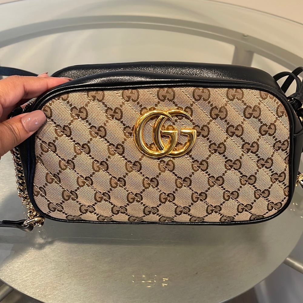 Gucci crossbody purse